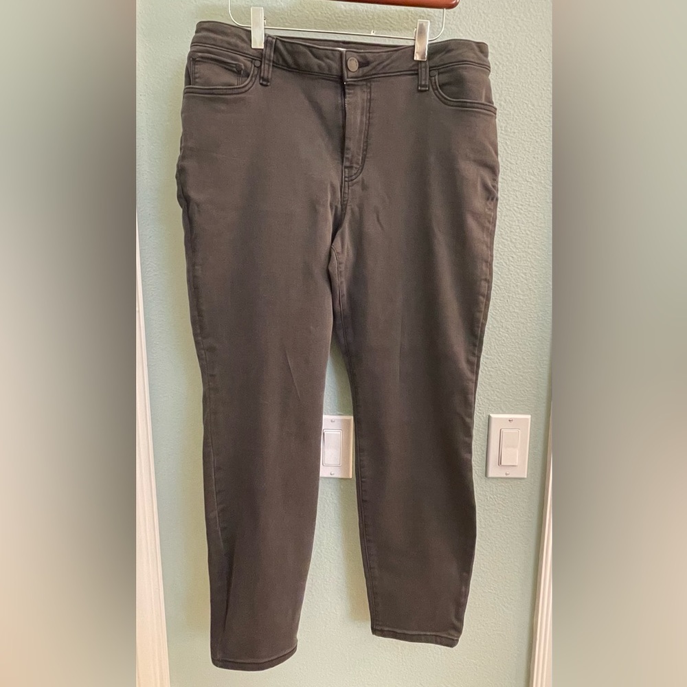 Nine West size 16 skinny stretch jeans